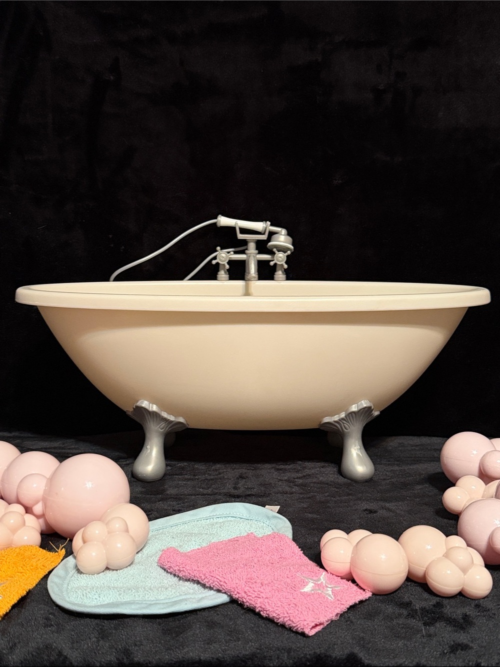 American Girl Doll Bathtub Play Set with Pink Bubbles Blue Mat and Towels - Picture 15 of 15